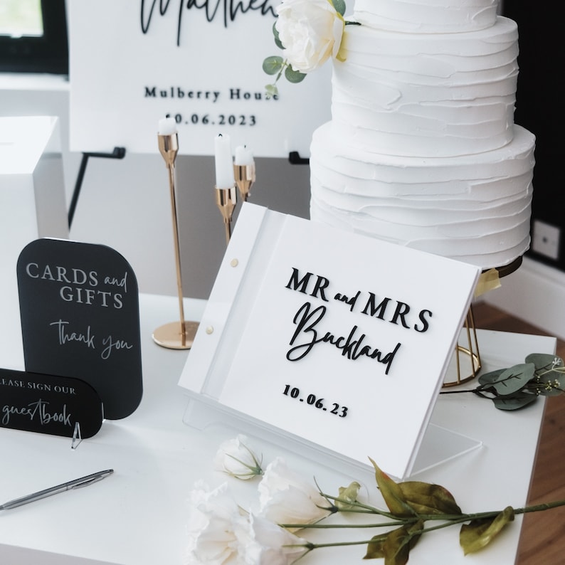 กล่องการ์ดสีขาวสำหรับงานแต่งงา - Personalized Guest Book บทวิจารณ์และราคา