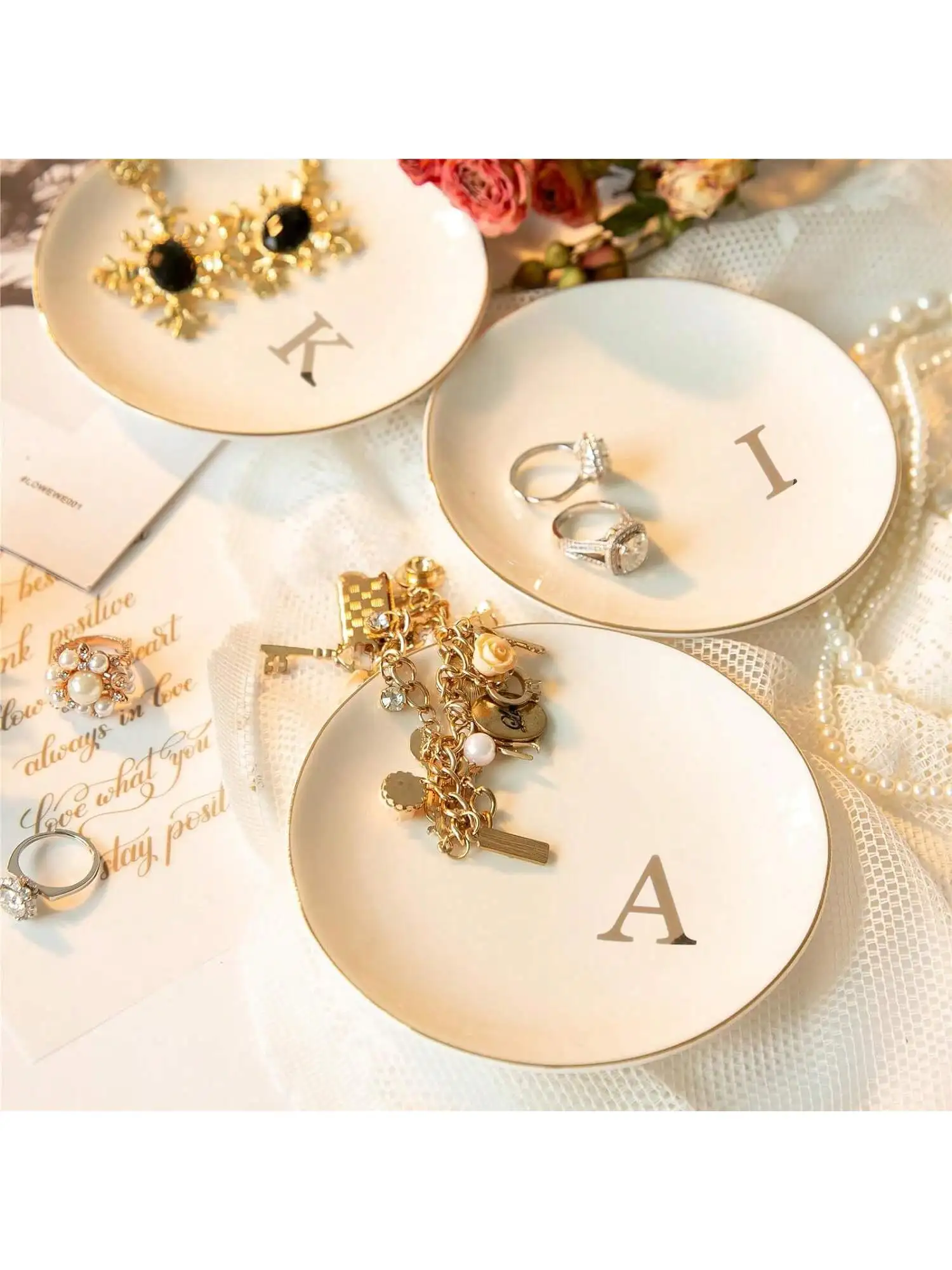 เริ่มต้นแหวนจานเครื่องประดับถา - Wedding Z บทวิจารณ์และราคา