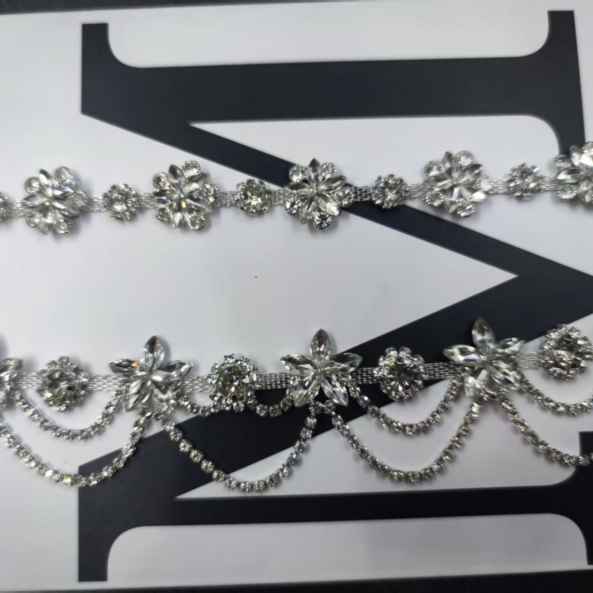 โซ่ประดับเพชรระยิบระยับสำหรับต - Suit Supply Wedding Party บทวิจารณ์และราคา